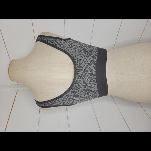 Aerie large light & dark grey print sports bra - Picture 2 of 2